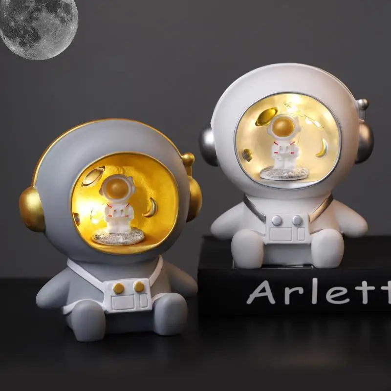 

Astronaut Night Light Figurines Kawaii Room Decor Piggy Bank Resin Space Man Office Desk Accessories Home Decoration Kids Gift