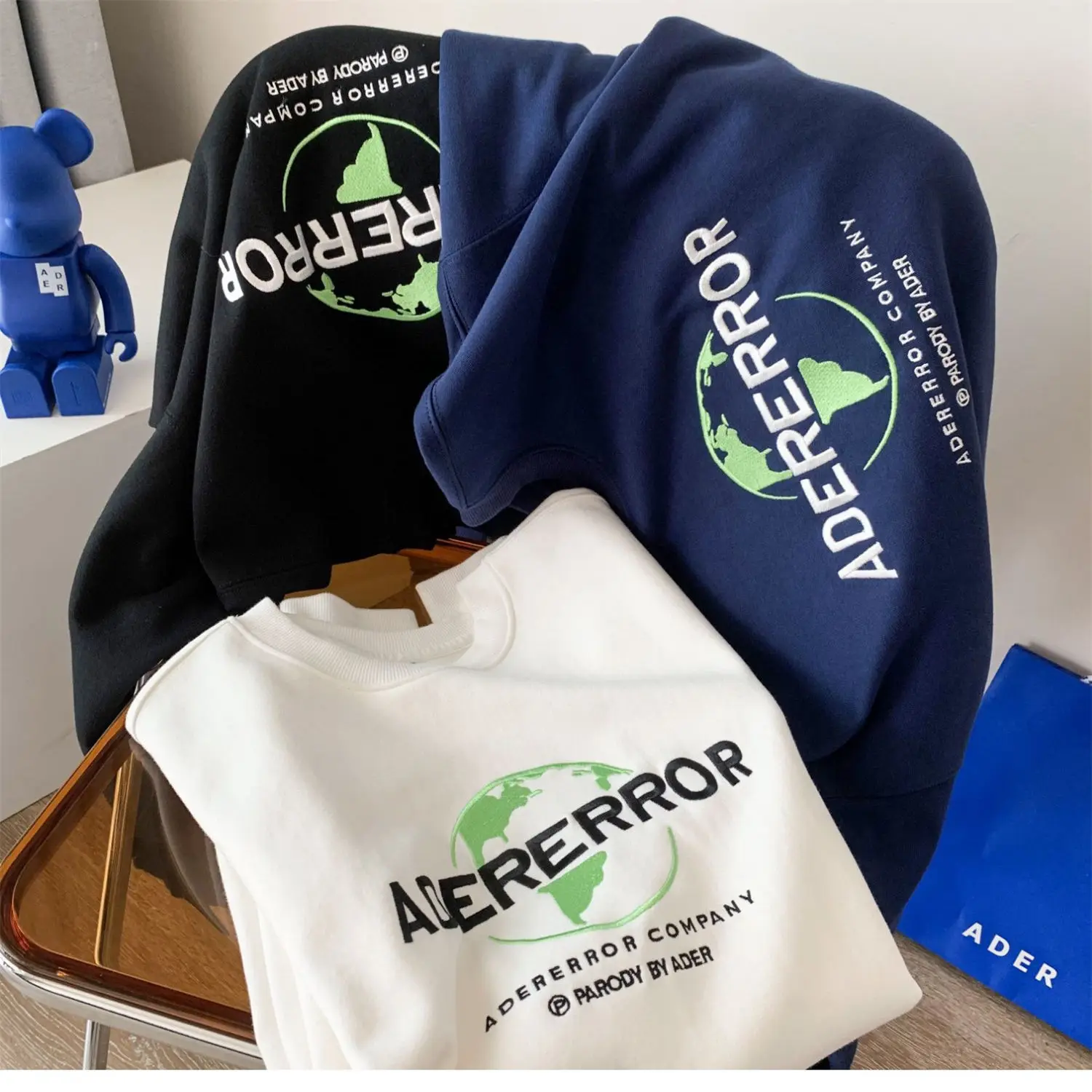 

ADER ERROR Fashion Earth Embroidery Same Pullover Temperament Men's and Women's Lovers Round Neck Fashion Sweater Hoodie