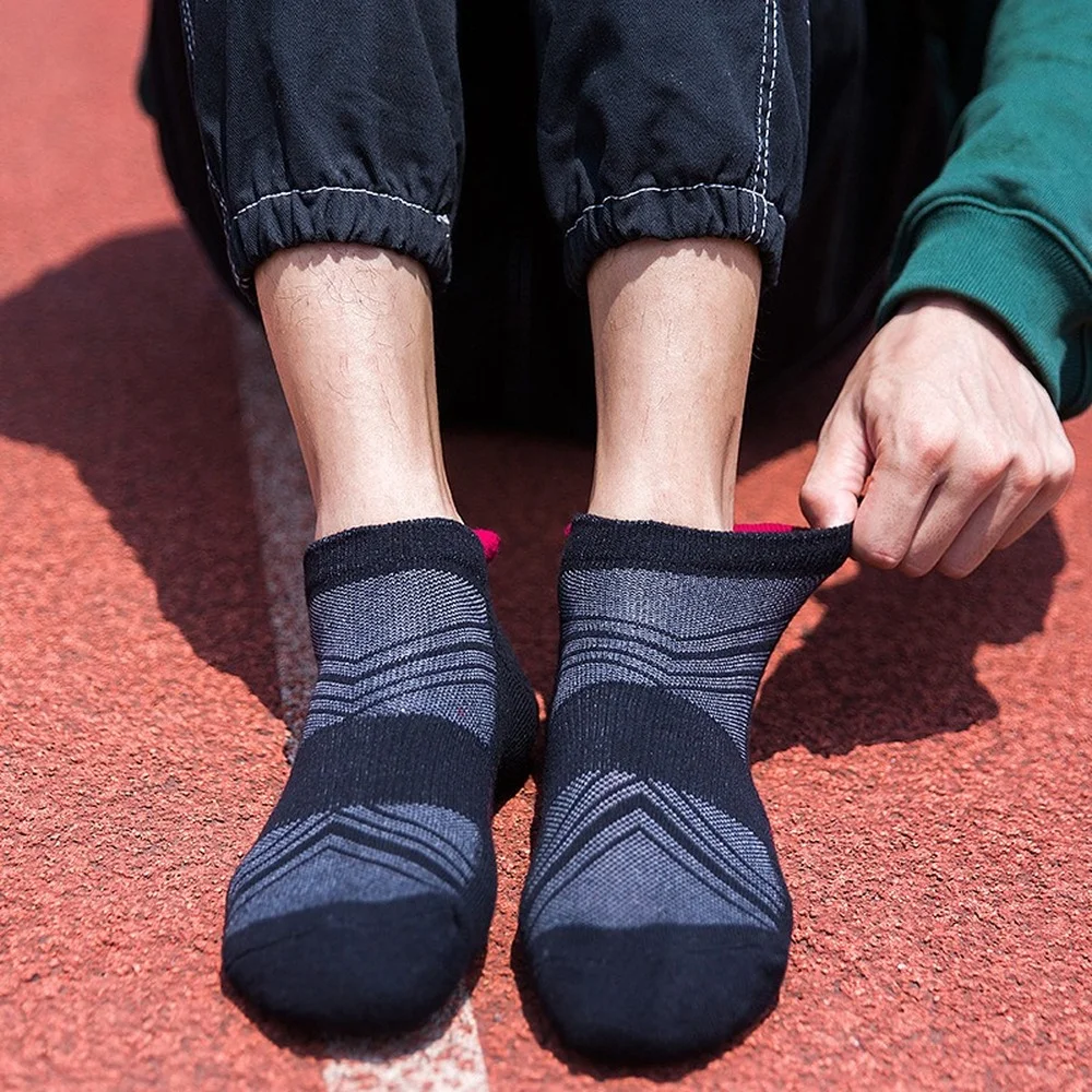 5 Pairs Soft Breathable Women and Men Sports Boat Socks Solid Color Professional Fashion Casual Women Cotton Athletic Socks