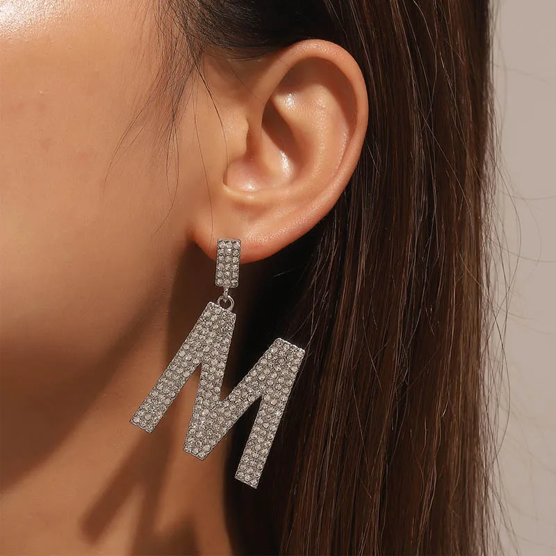

Fashion Dangle Earring Full Crystal M Letter Rhinestone Drop Earrings For Women Female Wedding Daily Jewelry Pendant Gifts