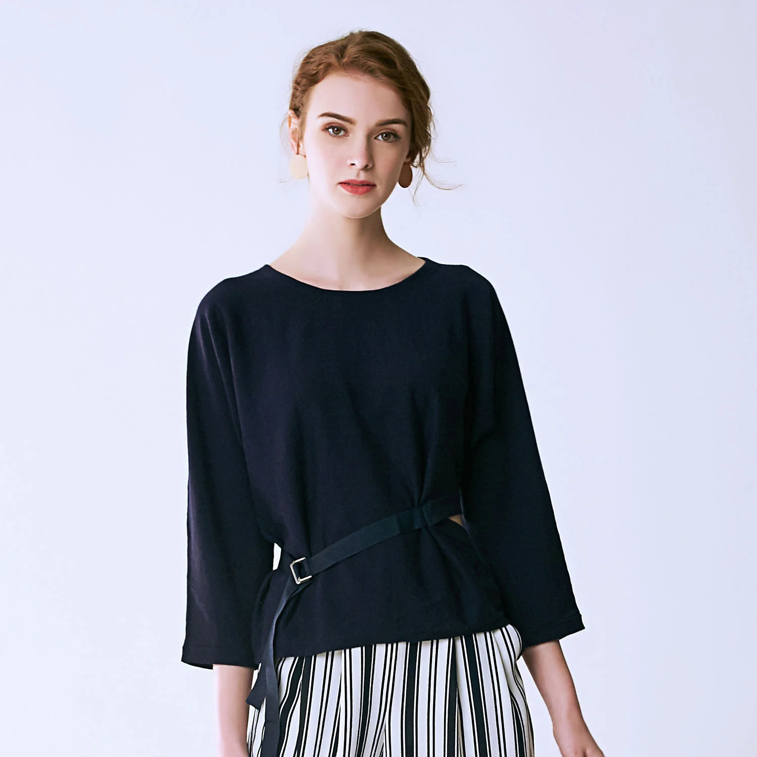 

2023 new three quarter sleeve bandage Pullover solid open waist slim fit knitted pullover women's wear 029kt