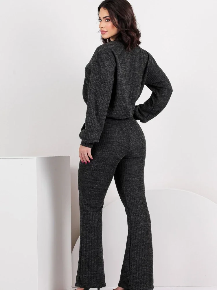 Рисунок 6 - Женский брючный костюм из двух предметов