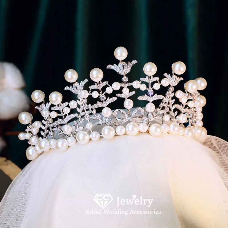 

CC Pearl Crown Women Hair Accessories Wedding Diadems Engagement Jewellery Bridal Dress Romantic Tiaras and Crowns Luxury FO45