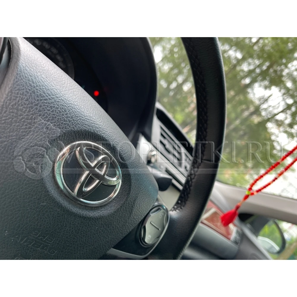 Оплетка на руль &quotToyota Camry&quot (Тойота Камри 50 кузов) для кожаного руля - черная