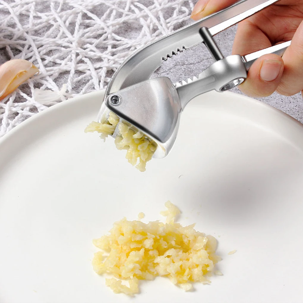 

Garlic Presser Sturdy Garlics Crusher Handheld Maximal Amount Rust Proof Kitchen Tool Leafy Herbs Seeds Meatball
