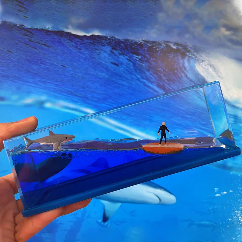 

Creative Fluid Drift Bottle Shark and Adventurer Fluid Drift Hourglass Ornament Free Gliding Man Cruise Liquid Ship Office Decor