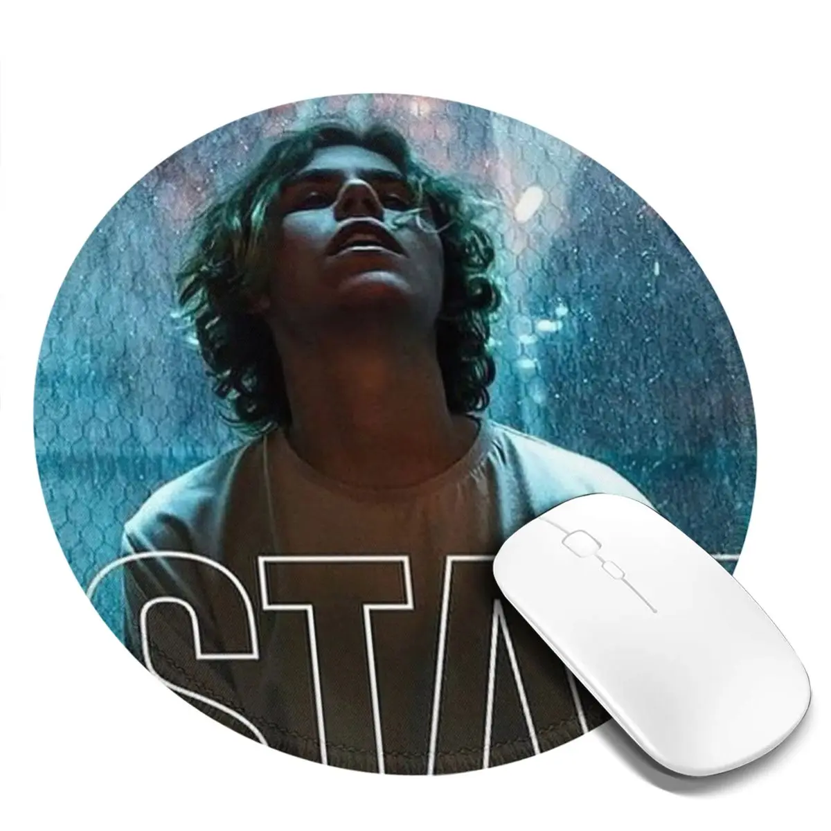 Коврик для мыши с изображением певицы музыкального искусства |