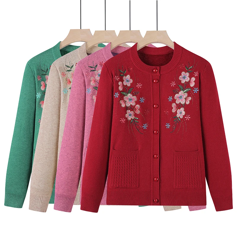 

Новый шерстяной свитер с вышивкой для женщин среднего возраста плюс бархатные теплые Свитера вязаные топы с длинным рукавом для женщин кардиган