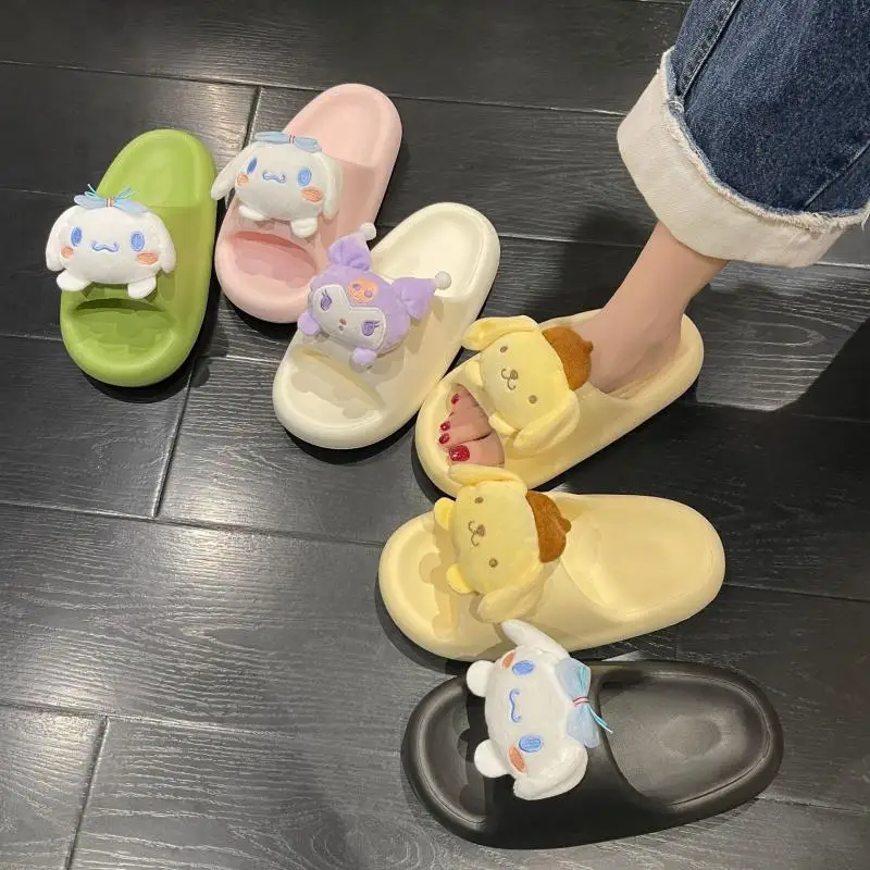 

Милые Мультяшные шлепанцы Sanrio Cinnamoroll Kuromi, Милые Пляжные шлепанцы с рисунком аниме, мягкие и нескользящие шлепанцы в подарок девушке