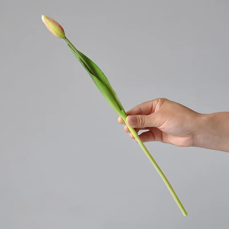 

Искусственный шелковый тюльпан 40 см