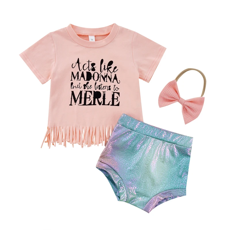 

Комплект для маленьких девочек из 3 предметов, топы с коротким рукавом и круглым вырезом, с принтом букв + блестящие шорты + головной убор с ба...