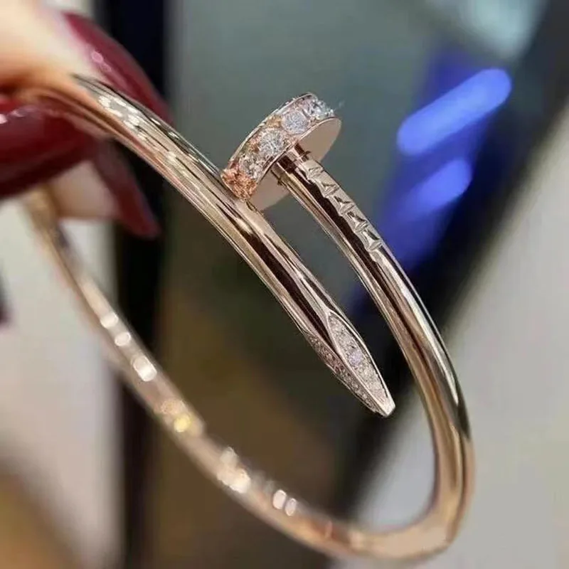 

2023 High quality men's and women's classic love bracelet Gorgeous banquet gift with gift box