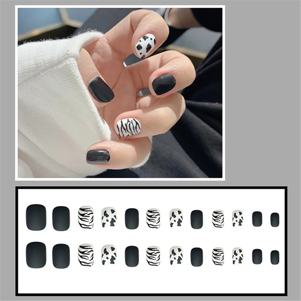 24Pcs Short Round Head Fake Press On Nail Cute MilkTea Color Shiny Gold Foil Blooming Gradient Artificial Nail With Jelly Glue images - 6