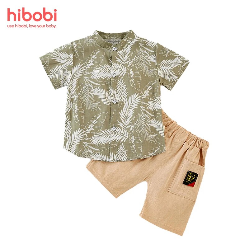 

hibobi 2-piece Feather Pattern T-shirt & Shorts for Toddler Boy