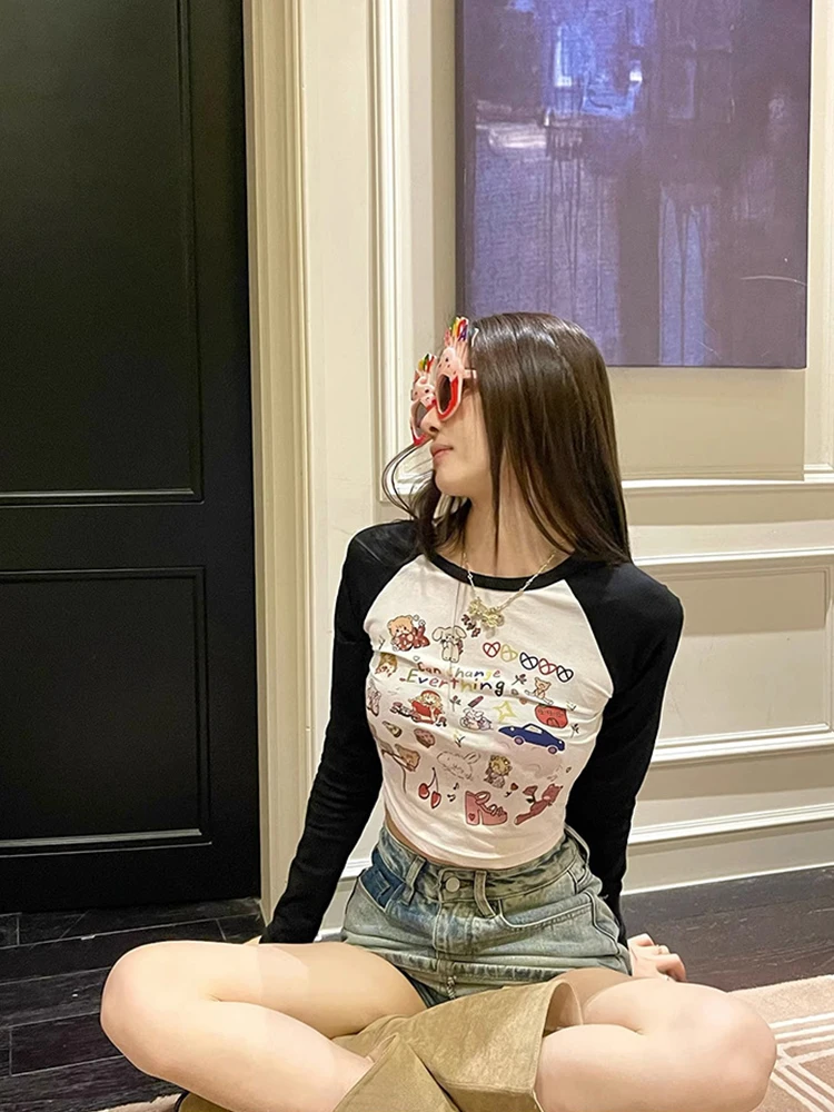 Женская футболка с длинным рукавом круглым вырезом и принтом