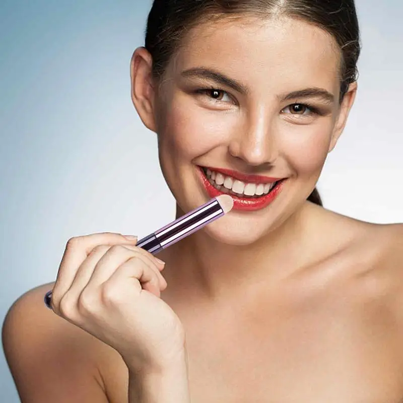 

1 шт., многофункциональная кисть для губ и лица