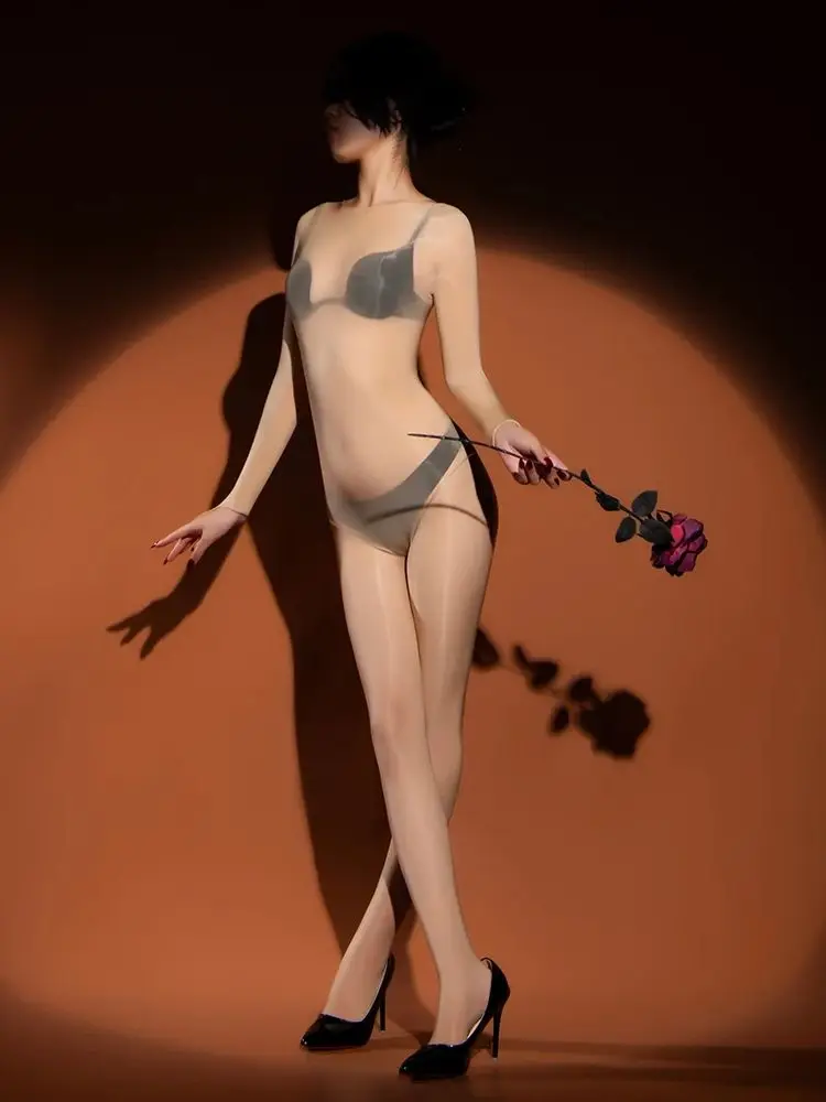 Блестящий лоскутный комбинезон с высоким вырезом и крючками на палец нейлоновый