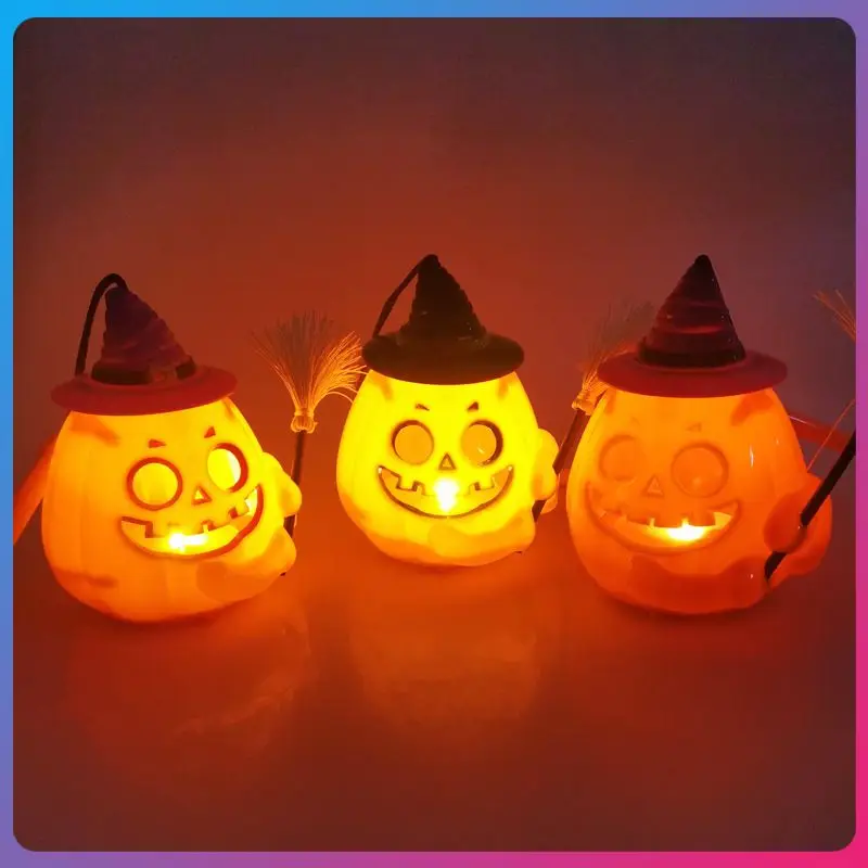 

1 шт., случайный цвет, оформление оформления праздника, Хэллоуин, портативный фонарь в виде тыквы, метлы, лампа в виде тыквы, украшение для сце...