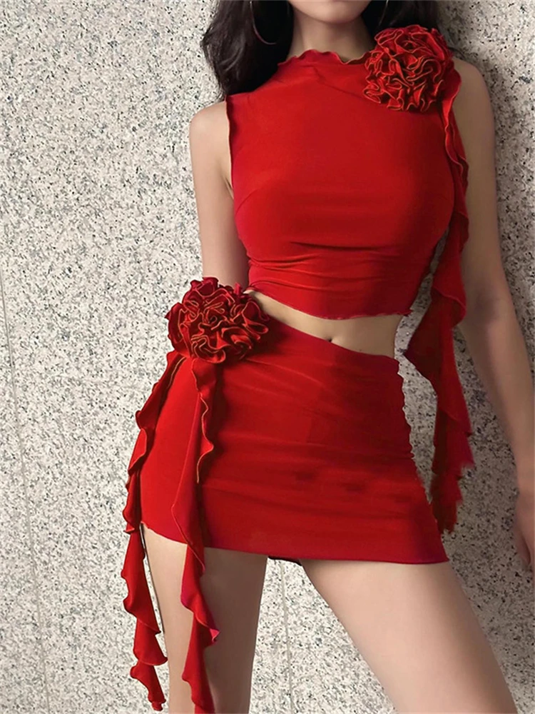 Женский новый комплект из 2-х предметов с рюшами и аппликацией укороченный топ