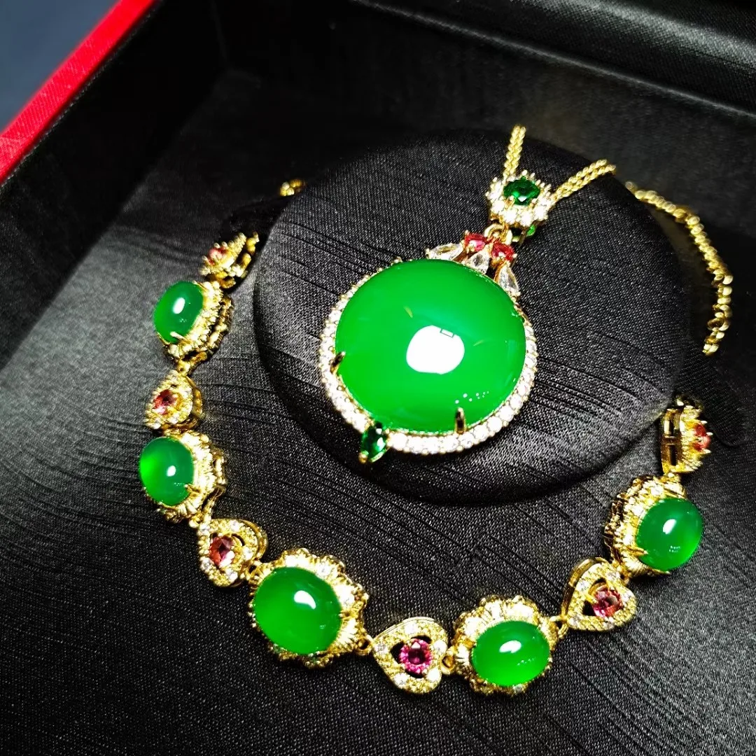 Collar de Jade verde Natural para mujer, pulsera, conjunto de joyería, joyas de yadeíta, circón, rubí, corazón, pulseras, collar con colgante redondo de plata