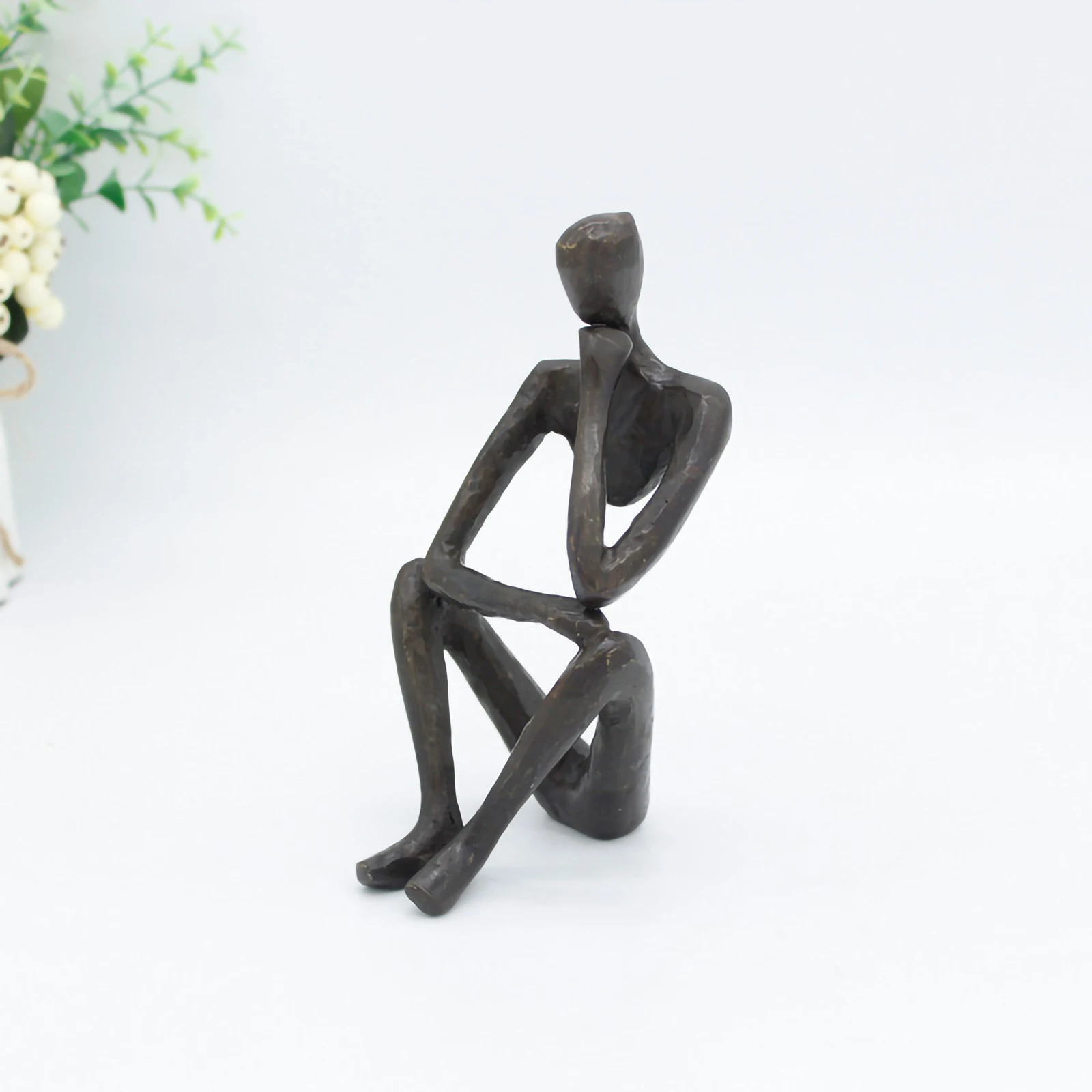 High quality abstract metal handmade crafts European cast iron handicraft sitting thinking man used to decorate collections