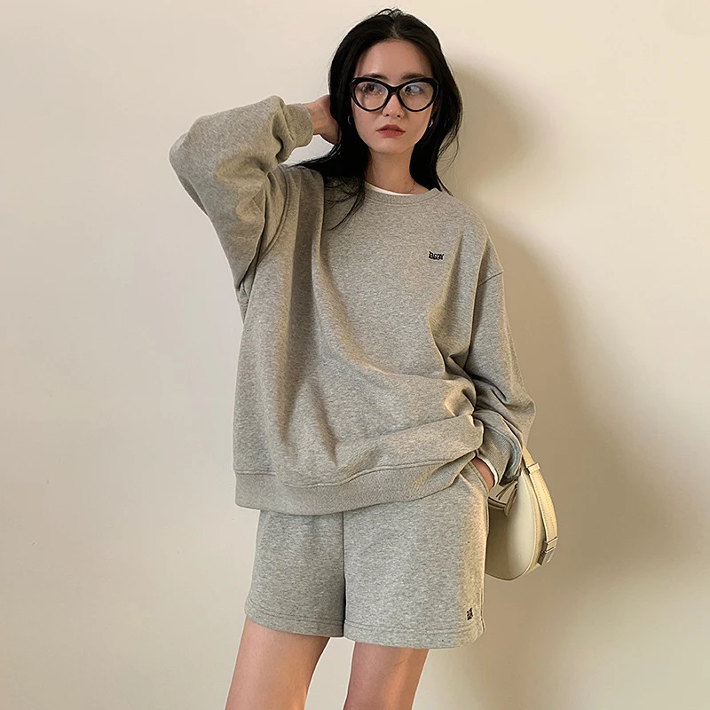 2022 New Female Set Korea Lazy Simple Embroidery Set Sweater Two-Piece Casual Shorts Sportswear Sweatshirts 정장세트 여자 Nt001