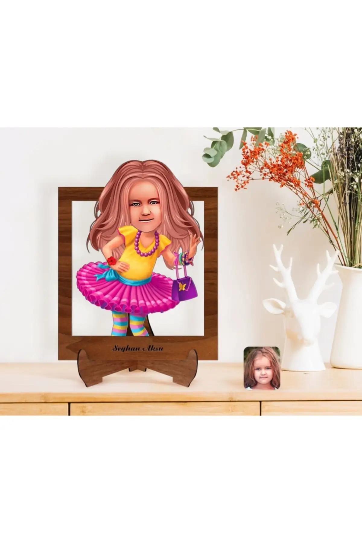 

Personalized Male miniature Wooden Stand 3d trinkets-64