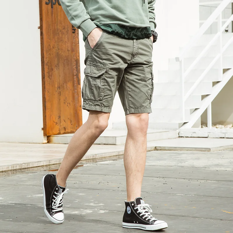 

Man Cargo Shorts with Pockets Belt Waist