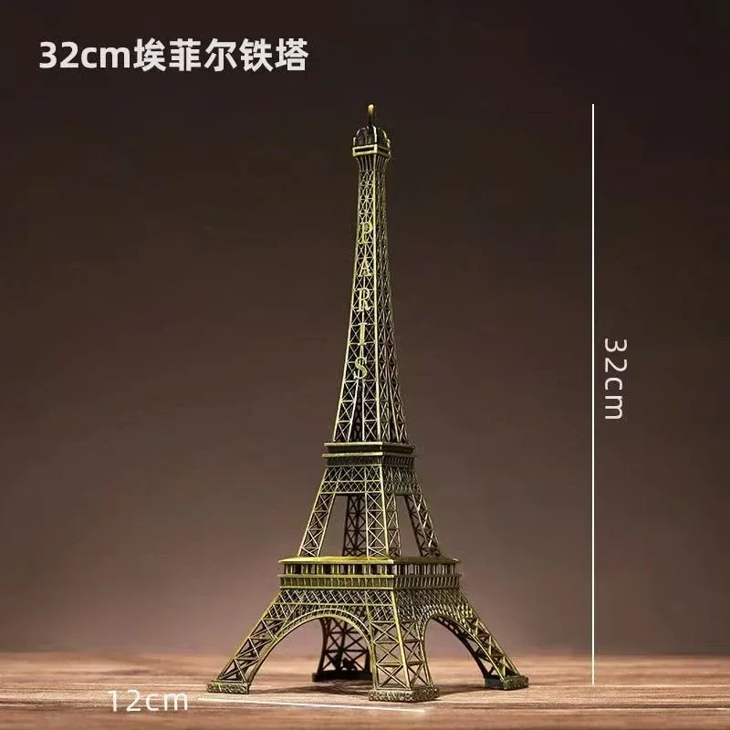 

Металлическая модель Эйфелевой башни