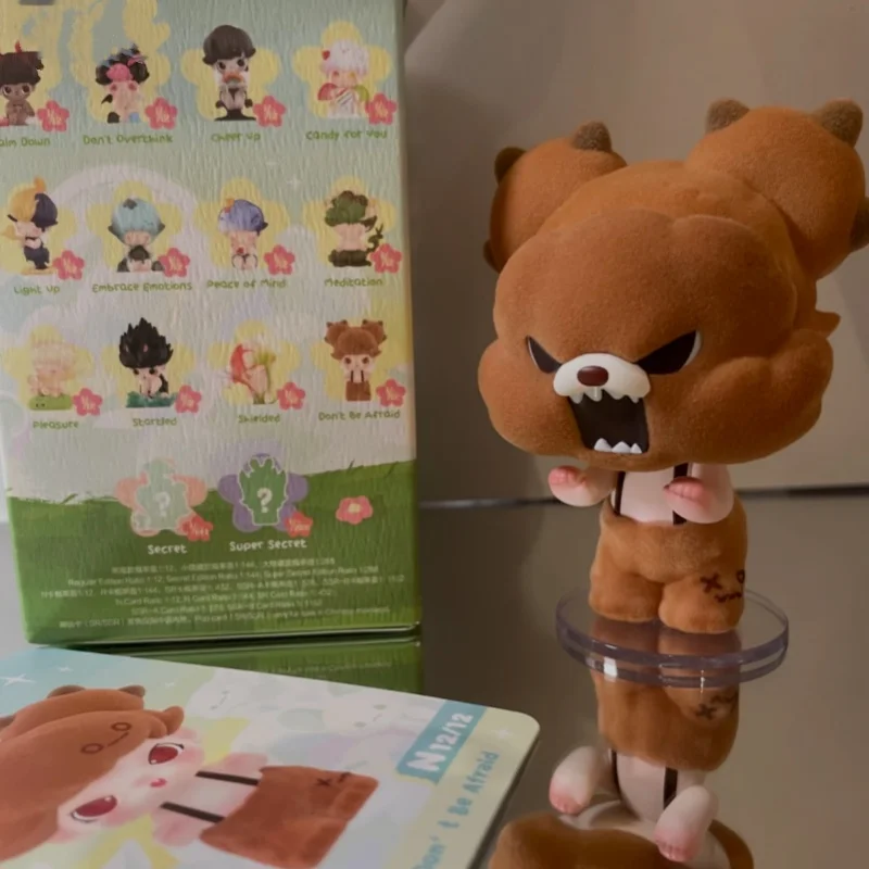 Фото POP MART Dimoo: Серия Blind Box «У тебя на боку» — Загадочная фигурка-сюрприз, милая коллекционная модель-игрушка для подарков на день рождения №1