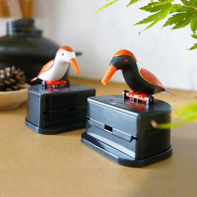 

New Cute Small Bird Toothpick Container Automatic Toothpick Decoration Random Decor Toothpick Table Dispenser Holder Color H3k3