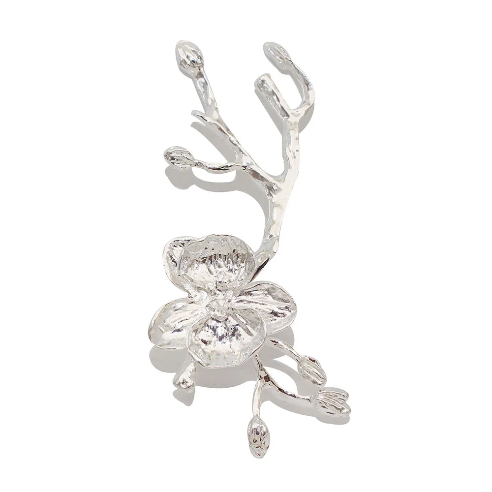 

Металлические кольца для салфеток в виде цветка сливы