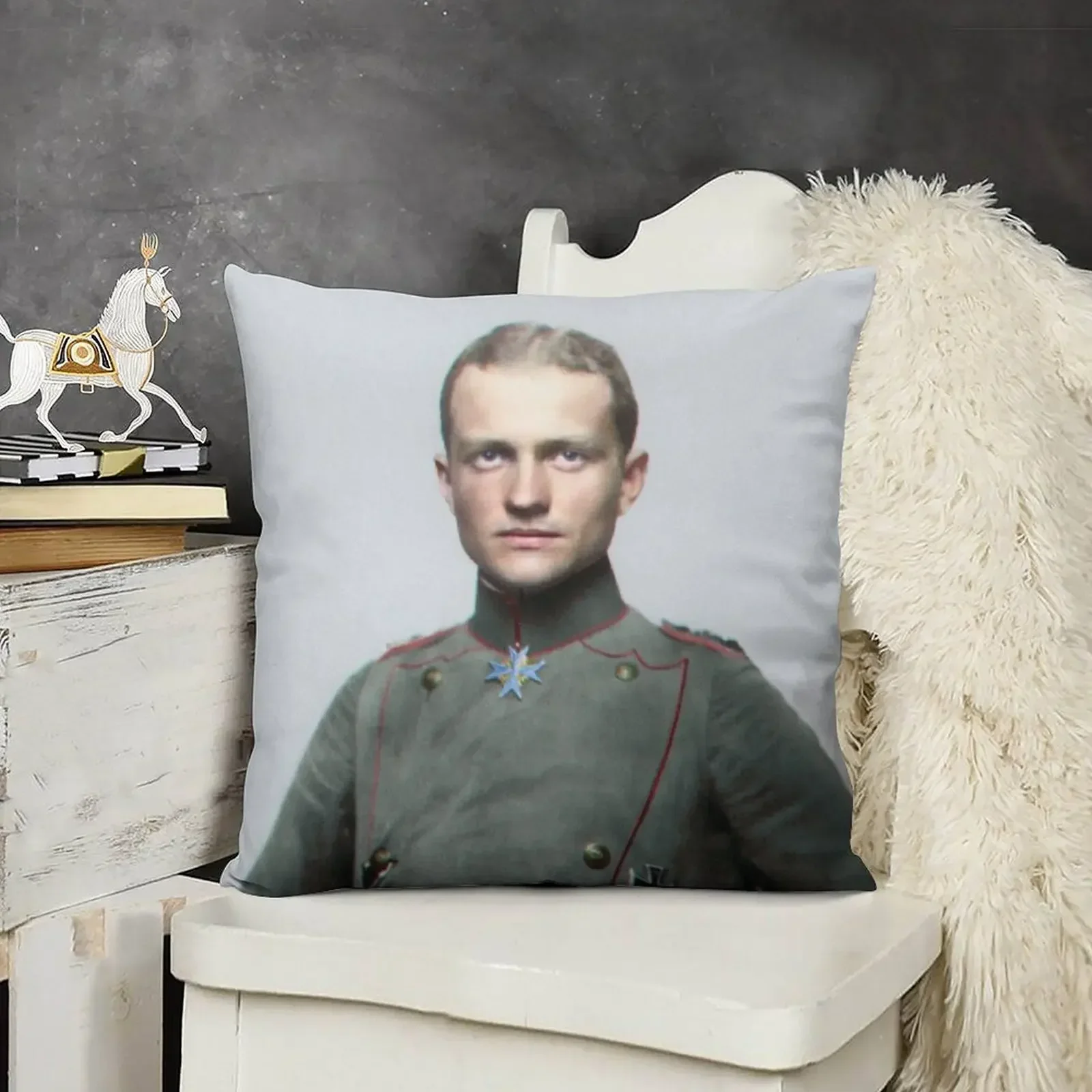 Декоративная подушка Manfred von Richthofen the Red Baron