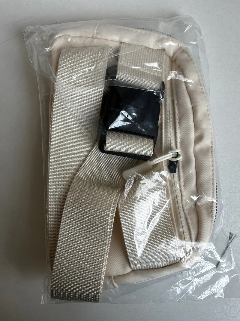 2023 Explosive Style Metal Logo Women's Waist Sport Bags Covers with Adjustable Belt Fashion Lulu Waist for Running and Hiking