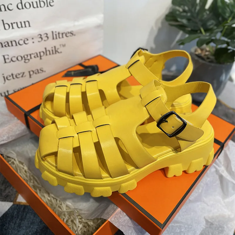 Сандалии женские ажурные на платформе босоножки ремешке с пряжкой модные