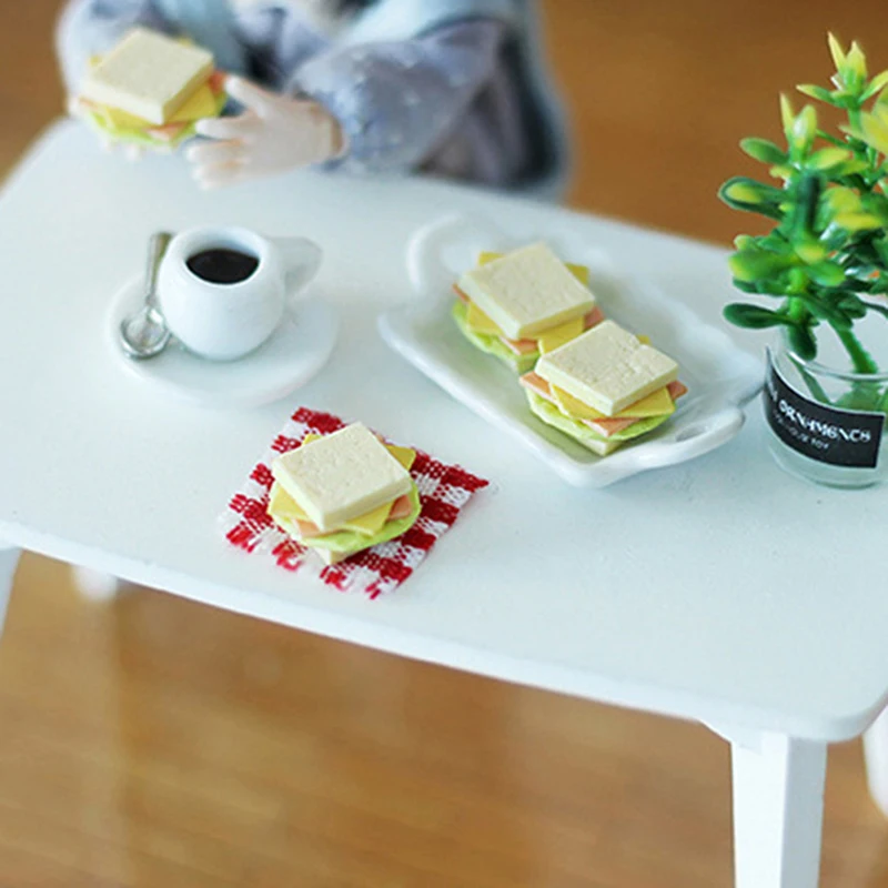 

2pcs 1/12 Dollhouse Miniature Mini Sandwiches Simulation Food Clay Pretend Play food Doll Kitchen Furniture Accessorie