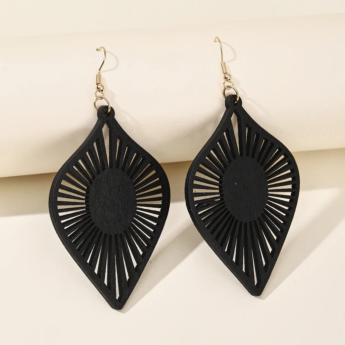 

Black Magic Eyes Wood Drop Earrings Women Bohemian Ethnic Hollow Wooden Dangle Earrings Jewelry Accessories