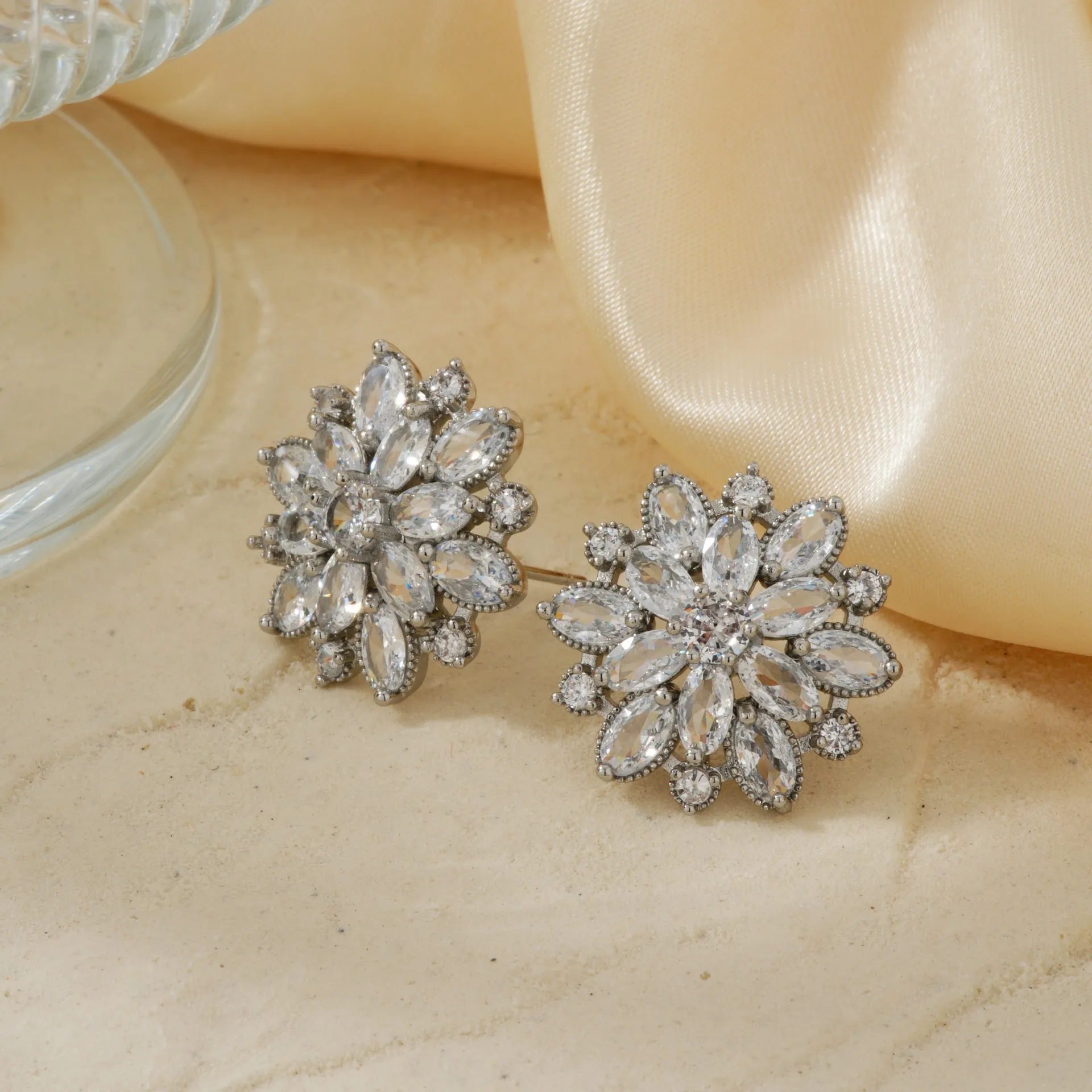 WAKA S925 Серебряная булавка с кристаллами и бриллиантами серьги-снежинки женская