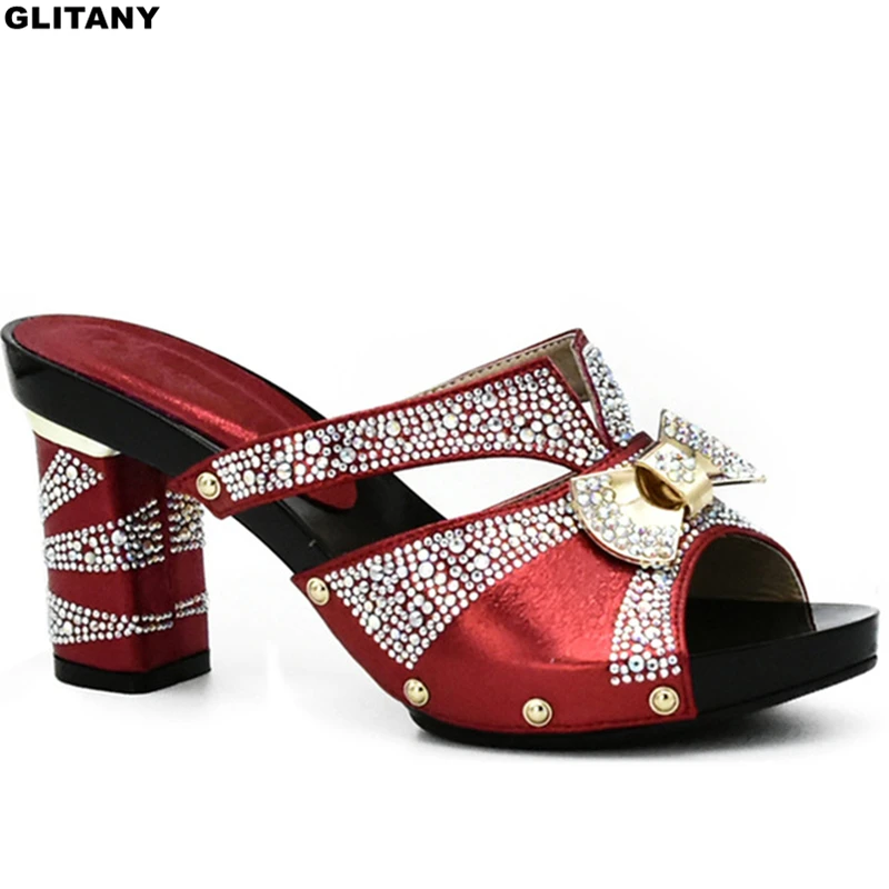 

Latest Women Elegant Pumps Ladies Wedding Shoes Decorated with Rhinestone Italian Ladies Shoes for Parties Women Shoes Slip-On