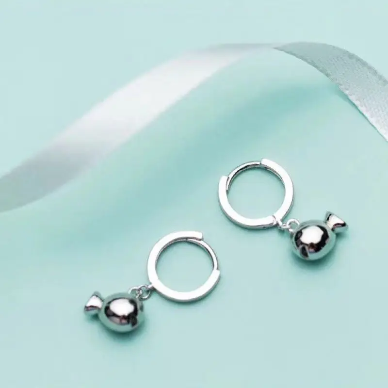 

s925 sterling silver needle cute little fish ear buckle ladies fashion jewelry simple animal earrings short earrings