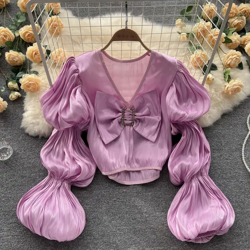 

Chiffon Shirts 2022 French temperament versatile V-neck large bow diamond studded shirt women's spring and summer design pleated