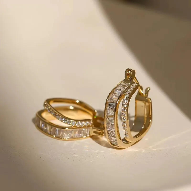 

Fashion Geometric Square White Cubic Zirconia Hoop Earrings Gold Color Metal Small Crystal Ear Buckle Earrings Jewelry for Women