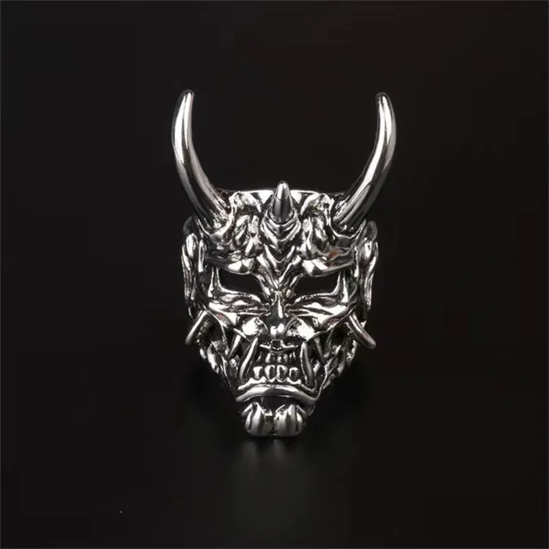 

Skull Mask Ring Punk Motorcycle Ring Unique Ring Stainless Steel Skull Rage Ring para hombre кольцо мужское Gift