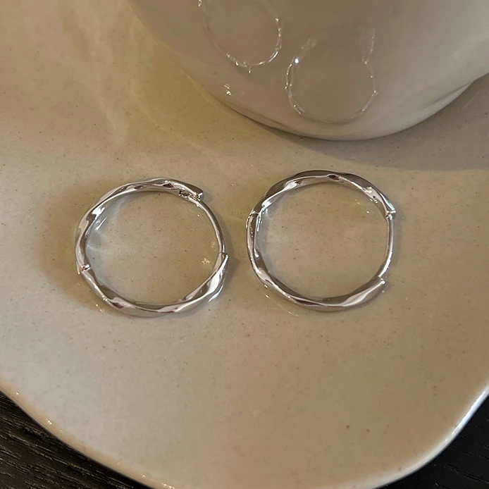 Серьги-кольца женские круглые из серебра 925 пробы с иглами