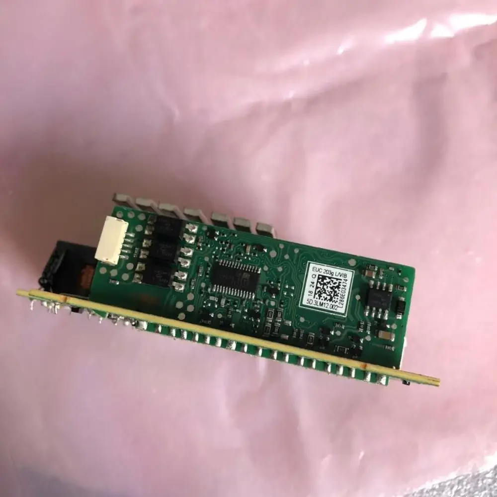 Лампа проектора EUC 203G L/V1B для проекторов BENQ E320 E520 E580 E610 MH606 DX825ST