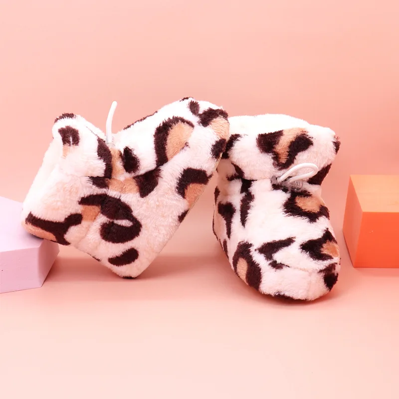 

Winter Baby Toddler Shoes Leopard Print Thicken Warm Infant Boots Cartoon Soft Bottom Baby Crib Shoes Baby Girl Shoes Newborn