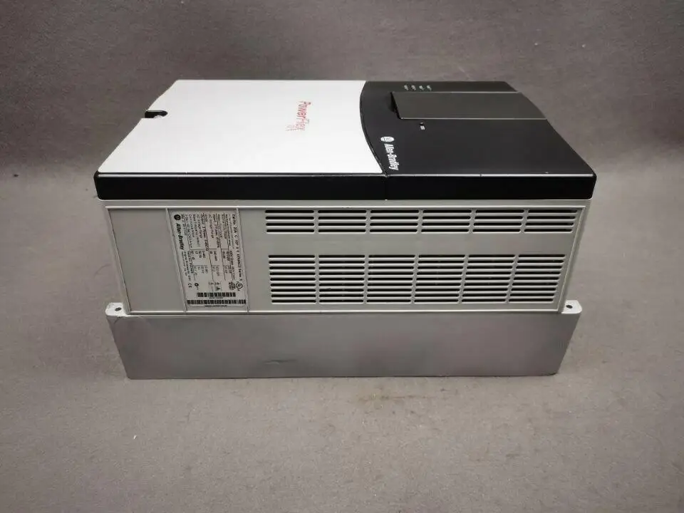 Used 20AD027A3AYNANC0 PowerFlex 70 AC Drive  (Tested Cleaned) in stock