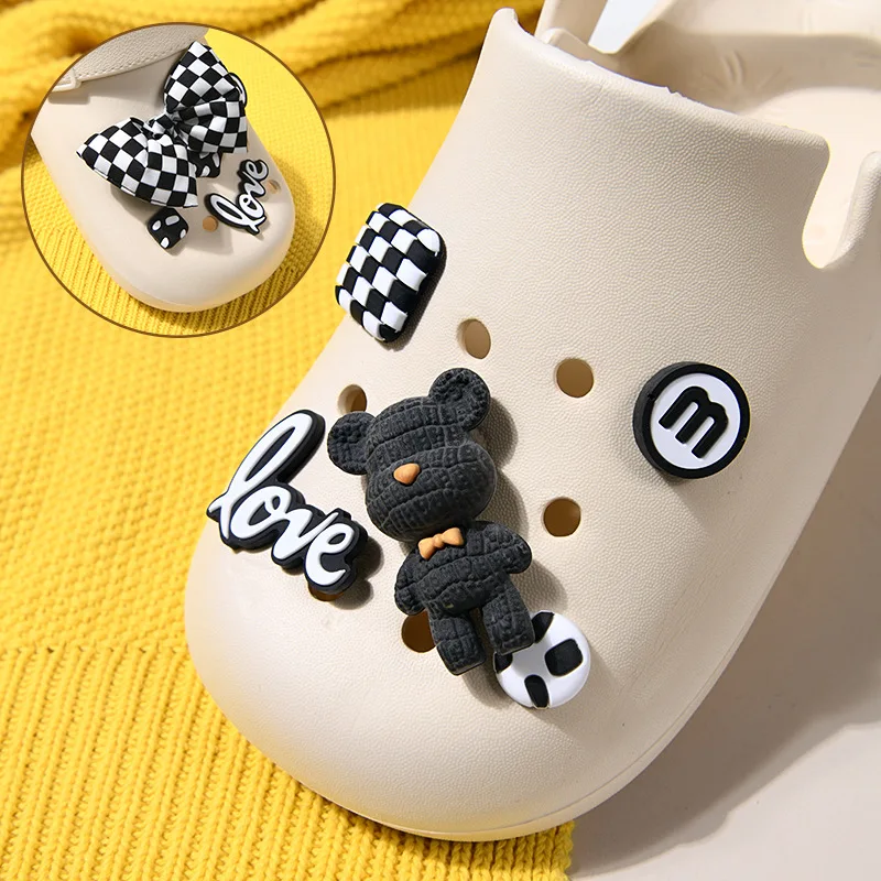 New Women Waterproof Slippers Summer Outdoor Women Slides Soft Sole Garden Shoes Indoor Classic Nursing Clogs Sandals