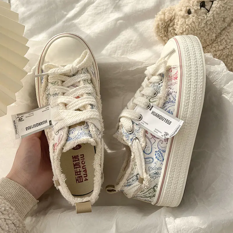 SHANPA Graffiti Canvas Low-top Platform Shoes for Women Harajuku Fashion Personalized Shoes All-match Designer Female Zapatos