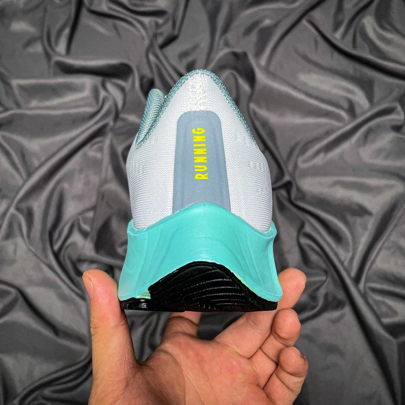 2023 Men's Casual Shoes Sneakers New Comfortable Mesh Running Couple Elastic Breathable Tennis Ladies Fashion Male Shoes 36-45